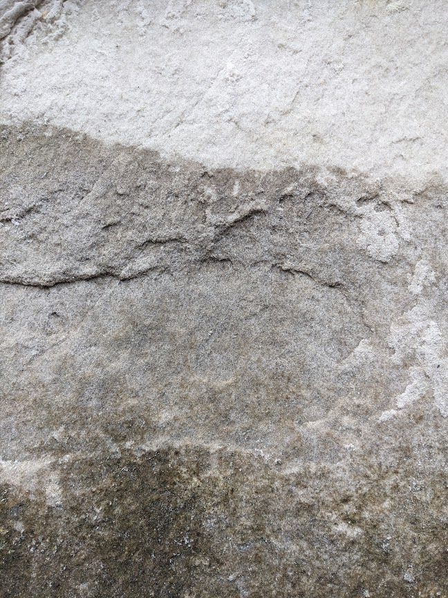 Different colors of weathering in the St. Peter